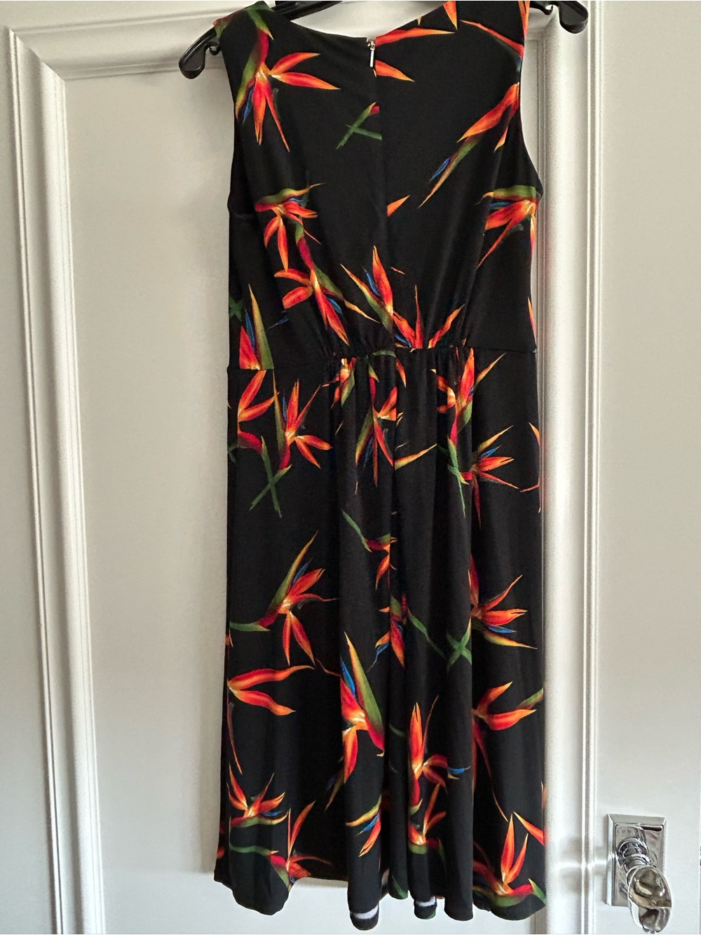 🔥🔥T Tahari Black Midi Dress with Orange & Green Floral Print🔥🔥 - Picture 4 of 7